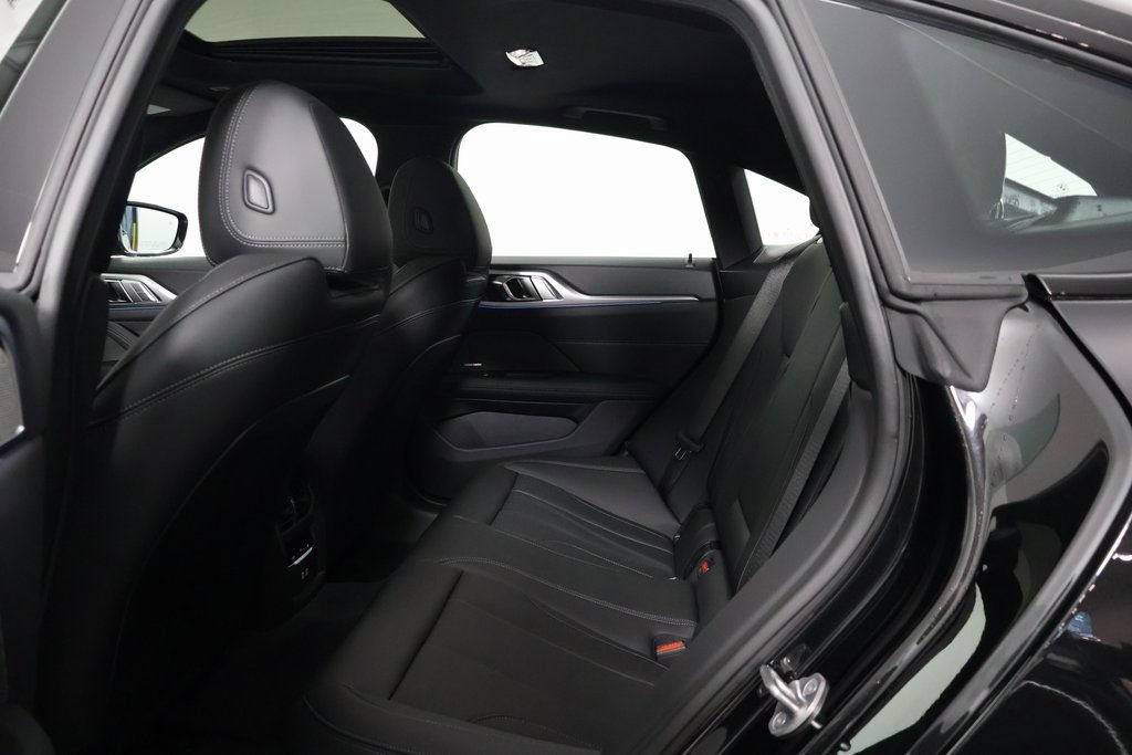 New 2026 BMW i4 eDrive40 w/ M Sport Package RWD image 6