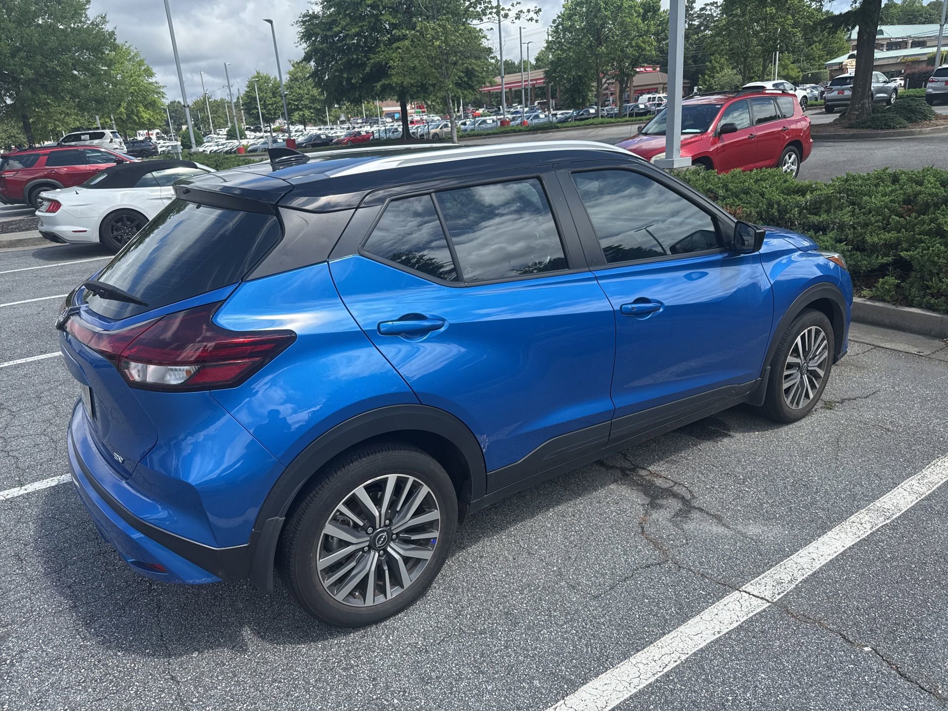 Certified 2023 Nissan Kicks SV FWD image 7