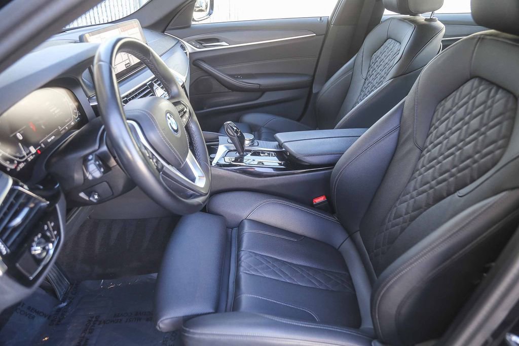 Certified 2023 BMW 530e w/ Convenience Package RWD image 14