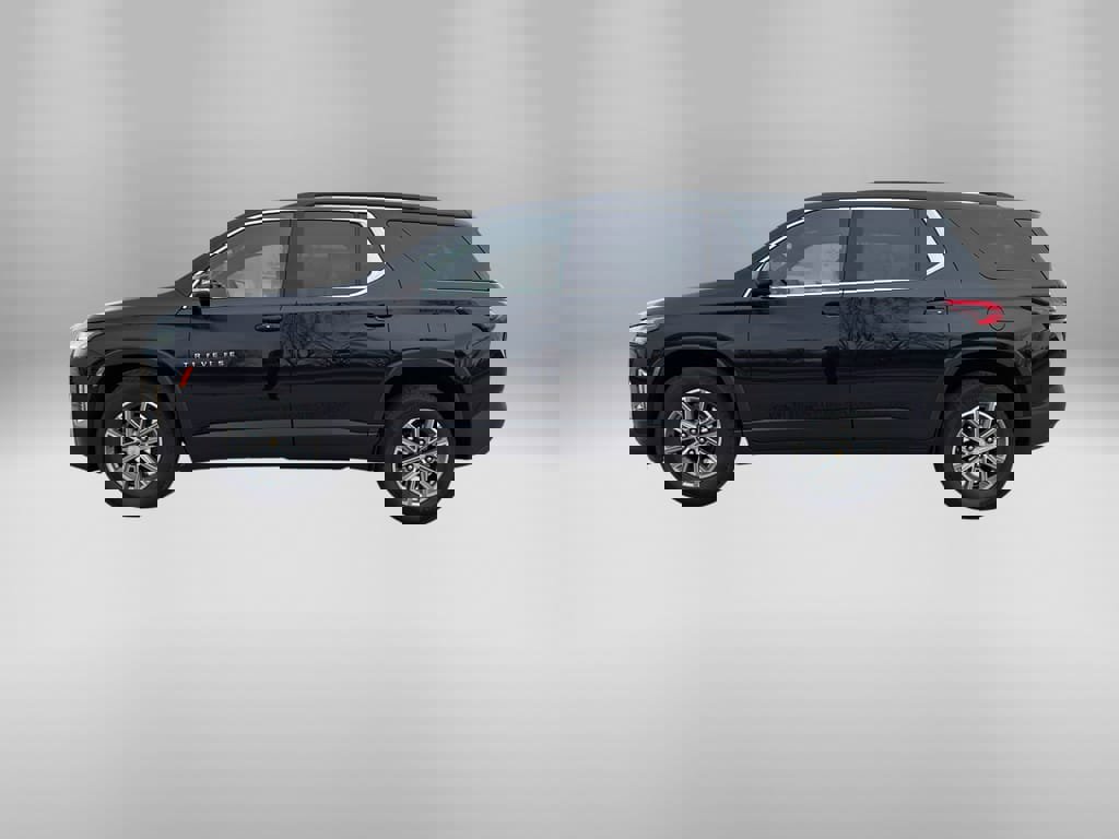 Used 2023 Chevrolet Traverse LT image 2