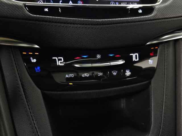 Certified 2022 Cadillac XT5 Premium Luxury image 30