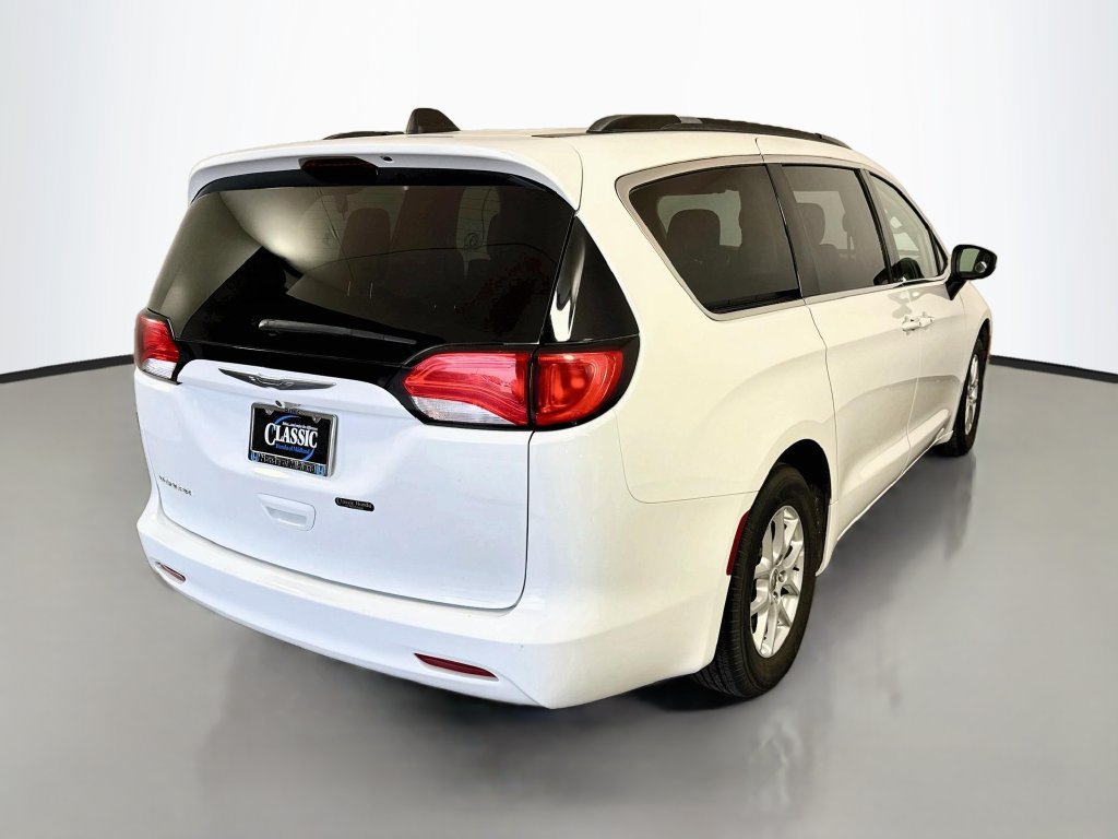 Used 2021 Chrysler Voyager Lxi FWD image 7