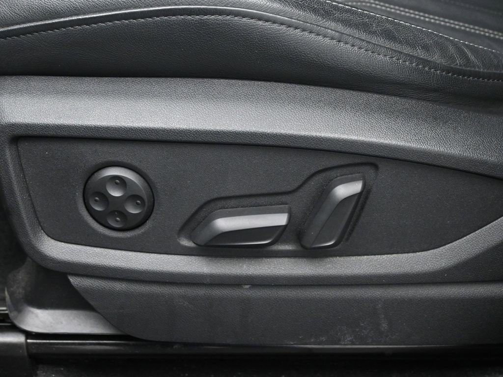 Used 2023 Audi Q5 2.0T Premium w/ Convenience Package image 11