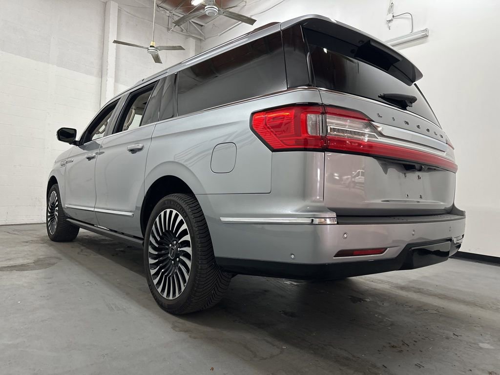 Used 2020 Lincoln Navigator L Black Label w/ Cargo Convenience Package image 13