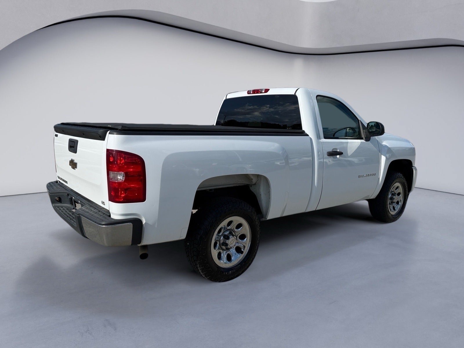 Used 2011 Chevrolet Silverado 1500 W/T w/ LS Package RWD image 5
