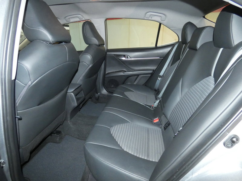 Used 2024 Toyota Camry SE image 21