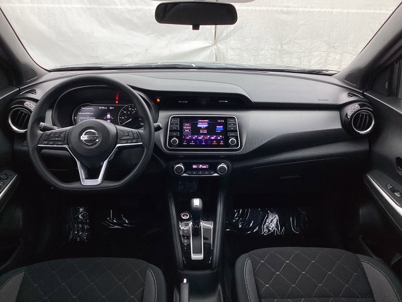 Used 2018 Nissan Kicks SV image 27