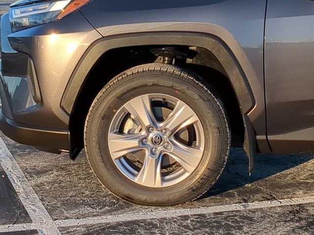 Used 2025 Toyota RAV4 XLE image 7