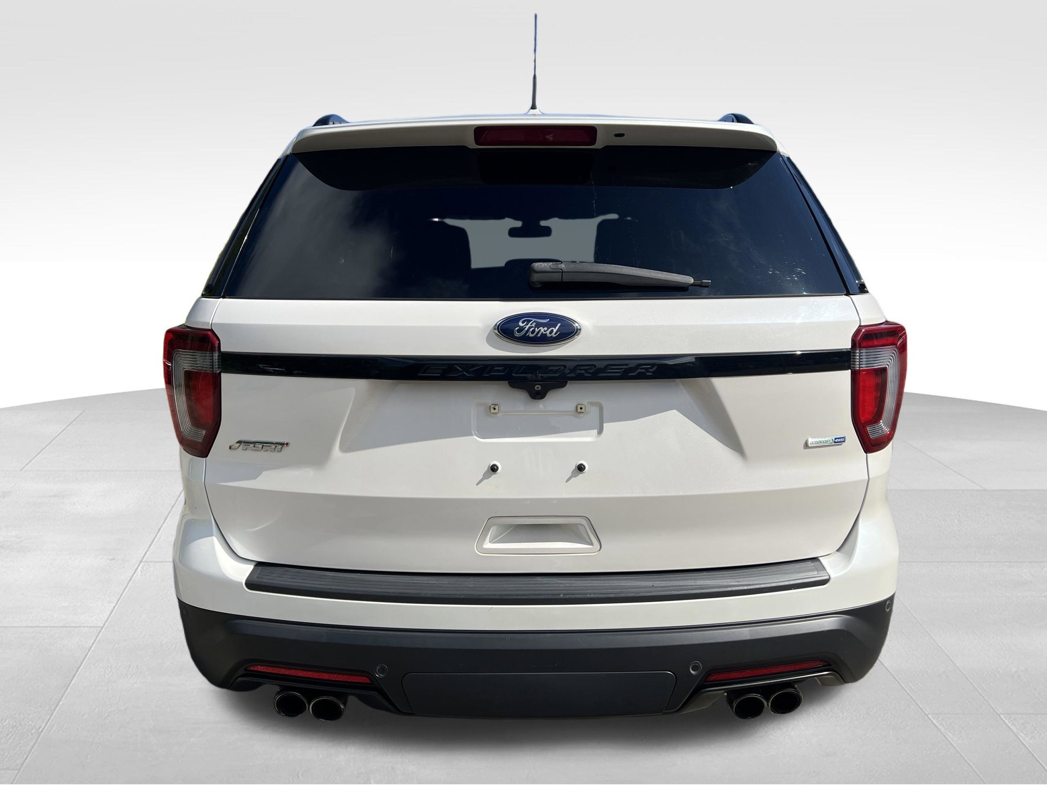 Used 2019 Ford Explorer Sport w/ Equipment Group 401A AWD/4WD image 8