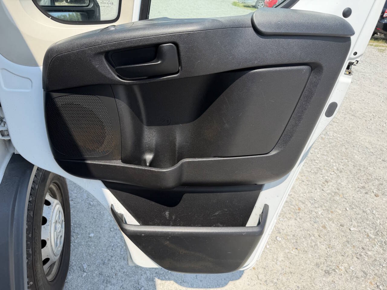 Used 2014 RAM ProMaster 2500 w/ Cargo Convenience Group FWD image 22