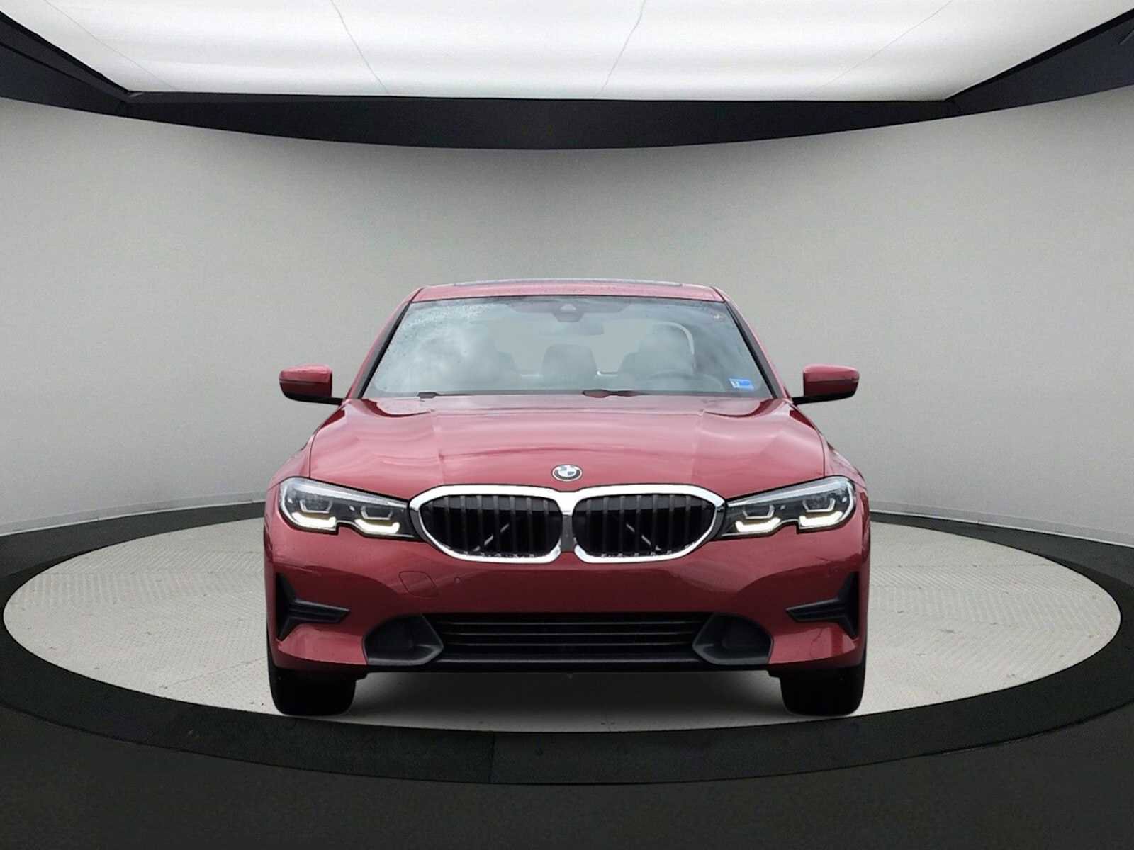 Used 2022 BMW 330i xDrive Sedan w/ Driving Assistance Package AWD/4WD image 3