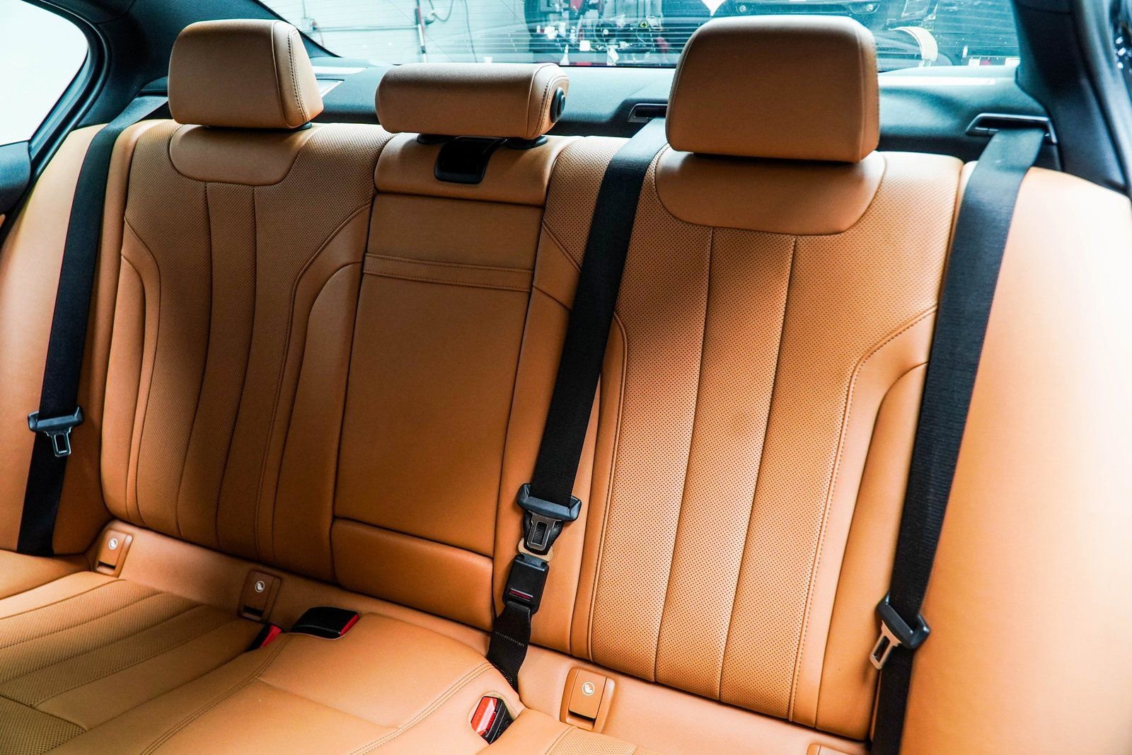 Used 2023 BMW 530i xDrive w/ Premium Package image 39