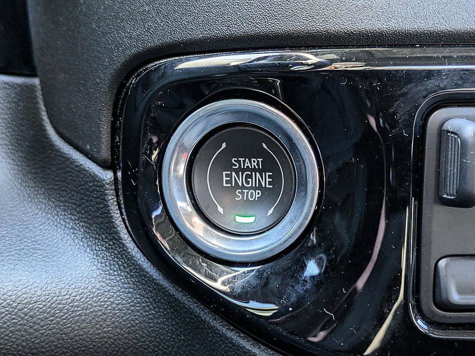 Used 2023 Chevrolet Silverado 1500 LT image 20