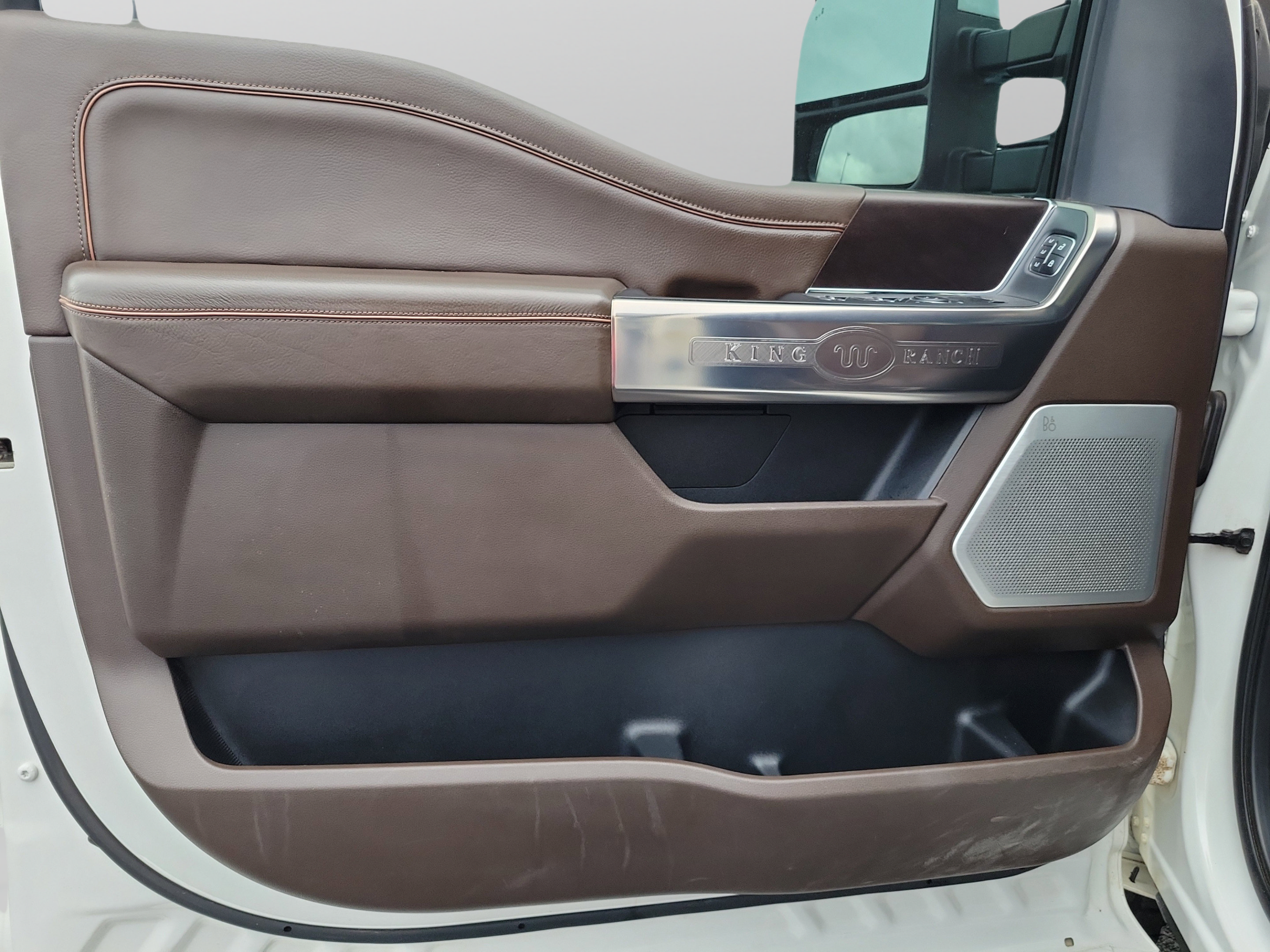 Used 2023 Ford F250 King Ranch w/ Chrome Package AWD/4WD image 18
