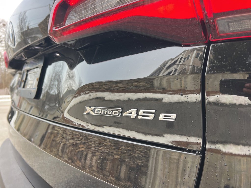 Used 2023 BMW X5 xDrive45e w/ Climate Comfort Package image 9
