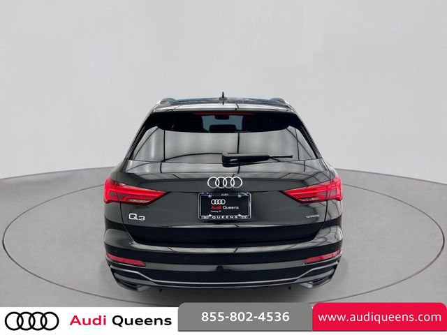 Used 2022 Audi Q3 2.0T Premium AWD/4WD image 5