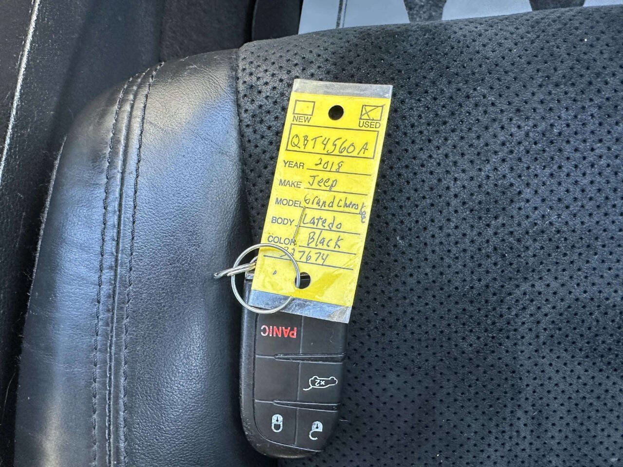 Used 2018 Jeep Grand Cherokee Laredo image 32