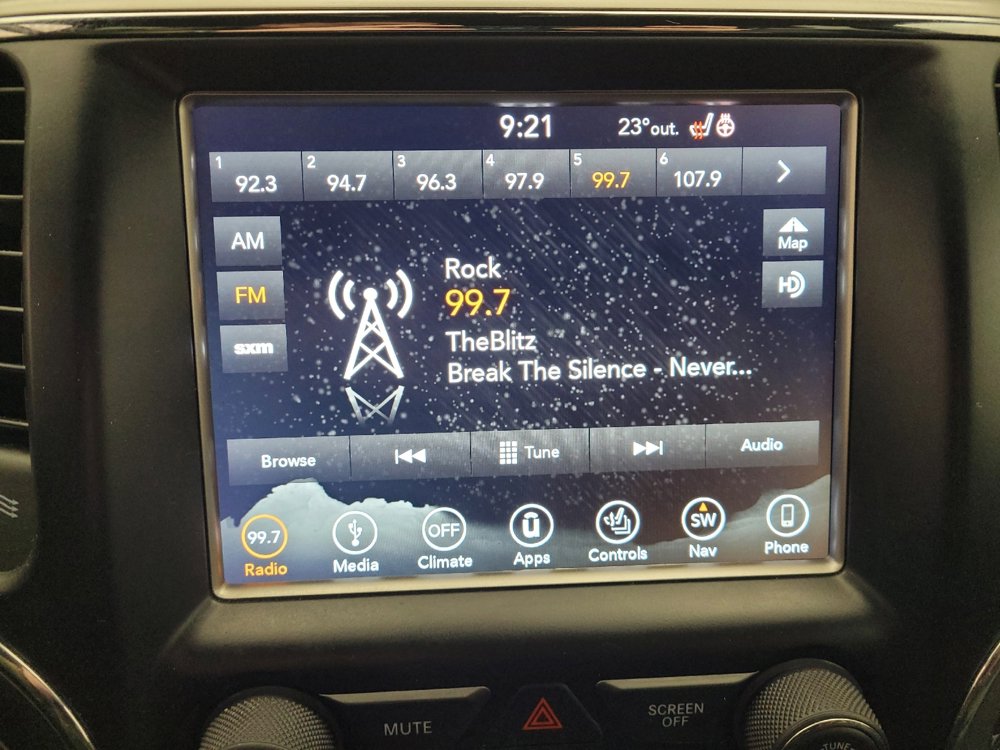 Used 2018 Jeep Grand Cherokee Limited image 25