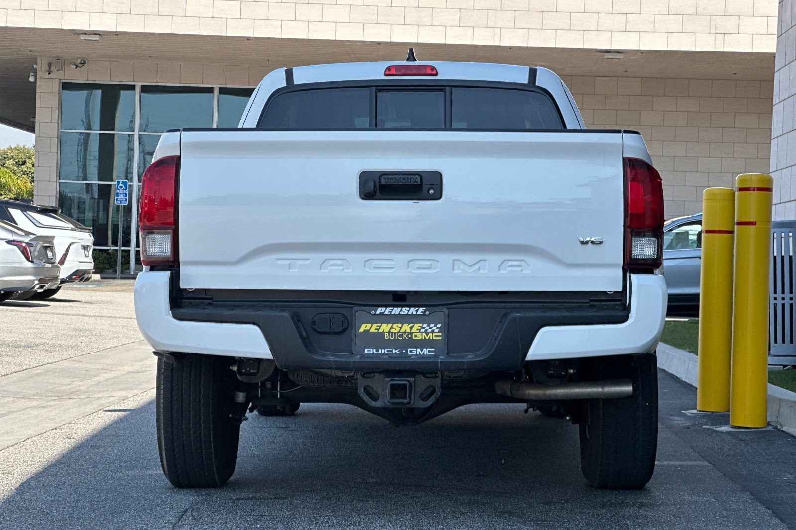 Used 2023 Toyota Tacoma SR image 5