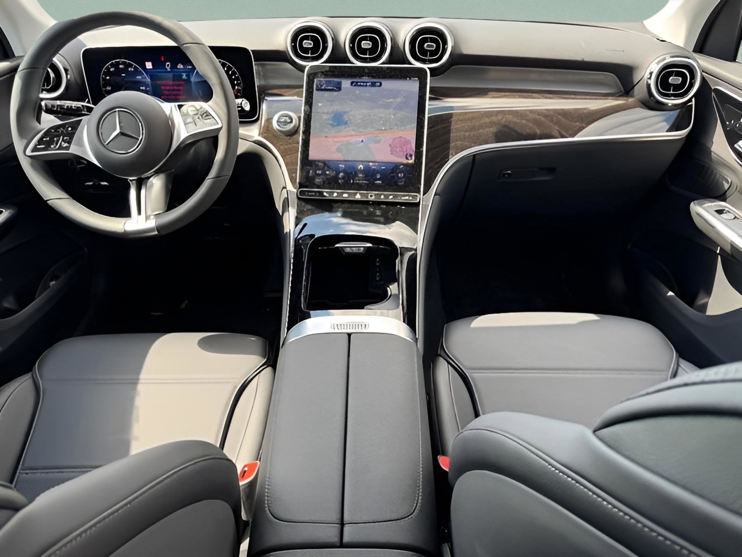 Certified 2025 Mercedes-Benz GLC 350e 4MATIC image 12