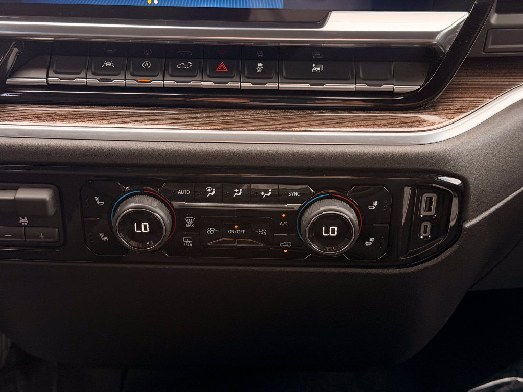 Used 2026 Chevrolet Silverado 1500 LT AWD/4WD image 16
