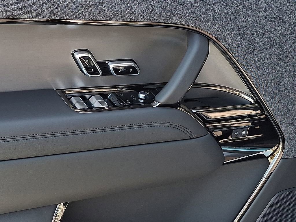 New 2026 Land Rover Range Rover Sport SE AWD/4WD image 8