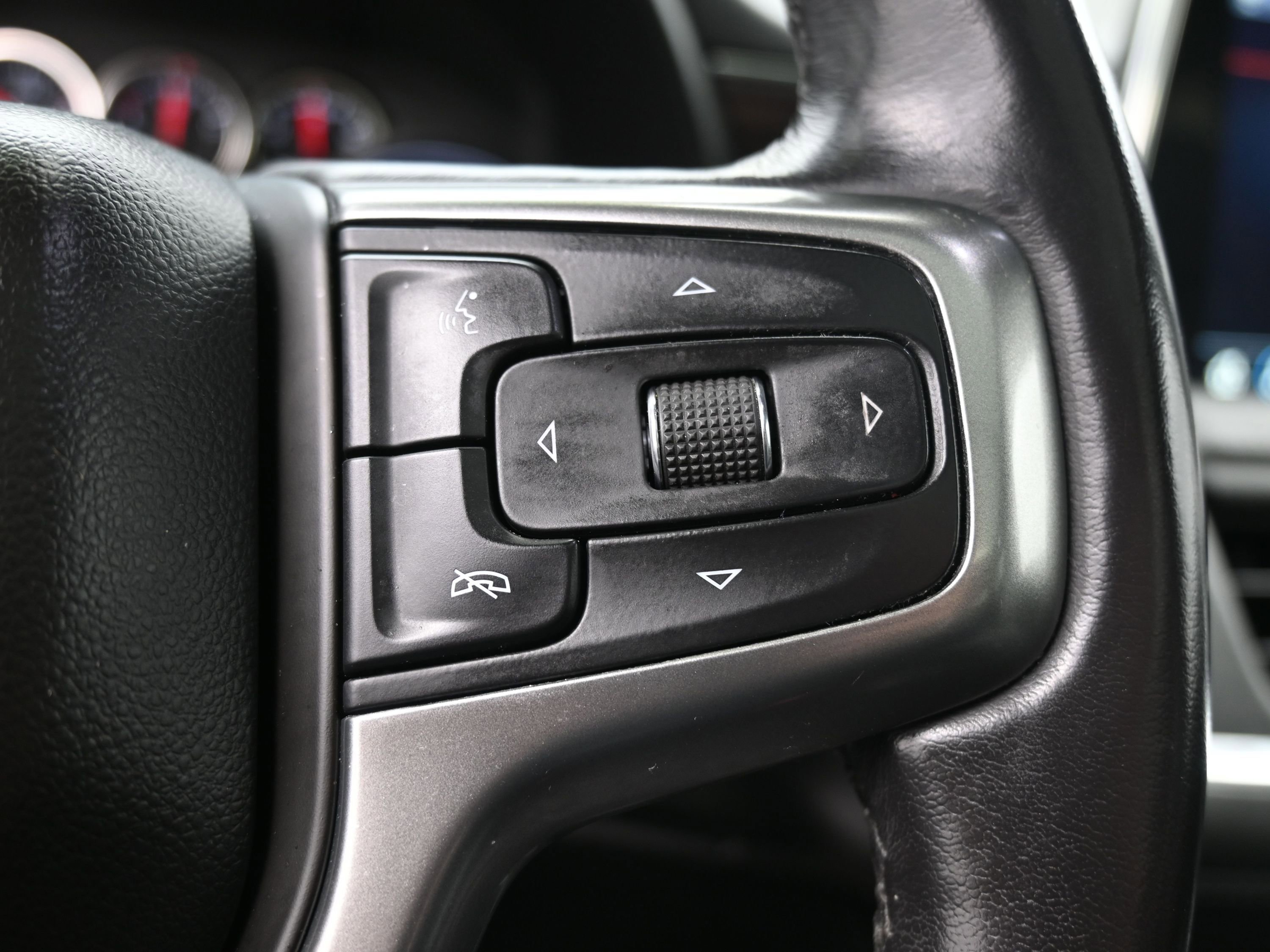 Used 2021 Chevrolet Suburban LT w/ LT Signature Package image 33