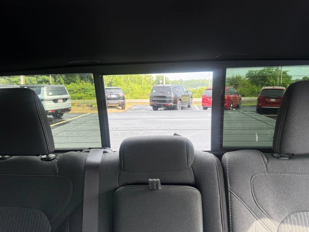 Used 2024 RAM 1500 Big Horn AWD/4WD image 34