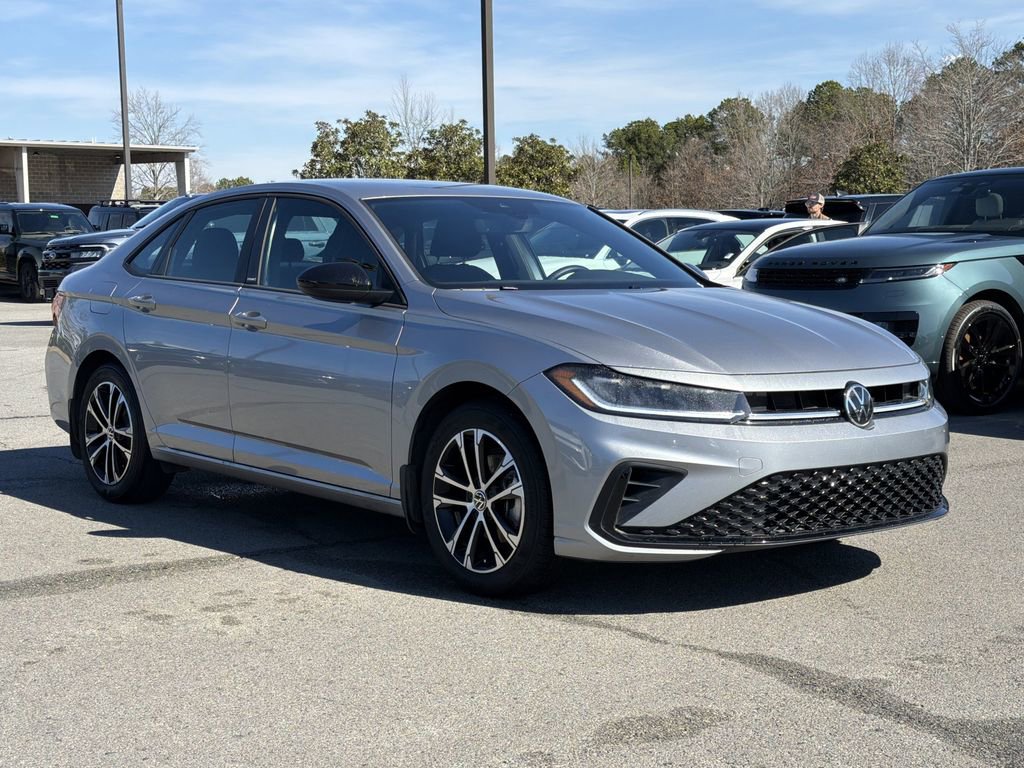 Used 2025 Volkswagen Jetta Sport image 7