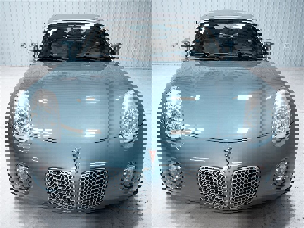 Used 2007 Pontiac Solstice Convertible w/ Premium Package image 12