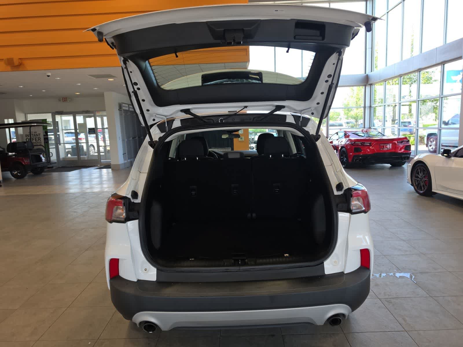 Certified 2022 Ford Escape S AWD/4WD image 30