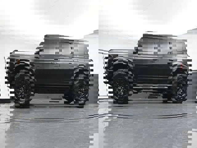 Used 2024 Ford Bronco Wildtrak image 32