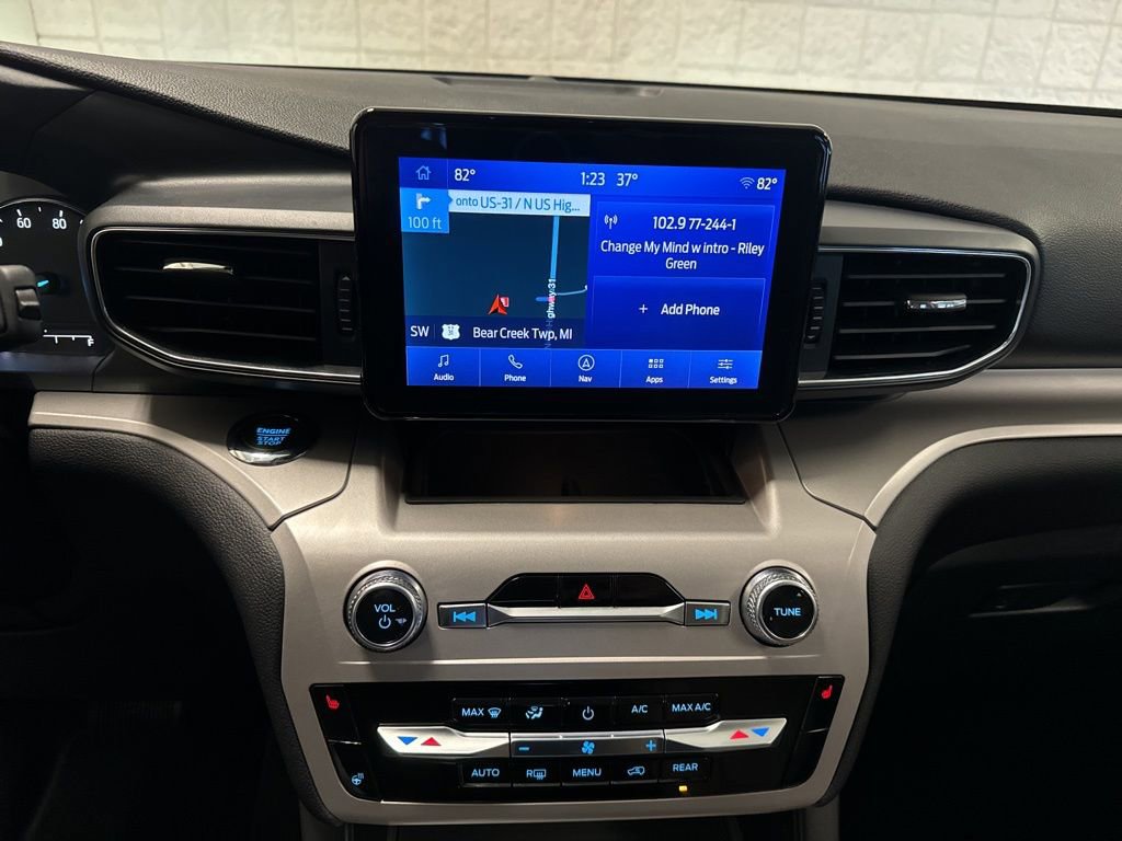 Used 2023 Ford Explorer XLT w/ Equipment Group 202A image 29
