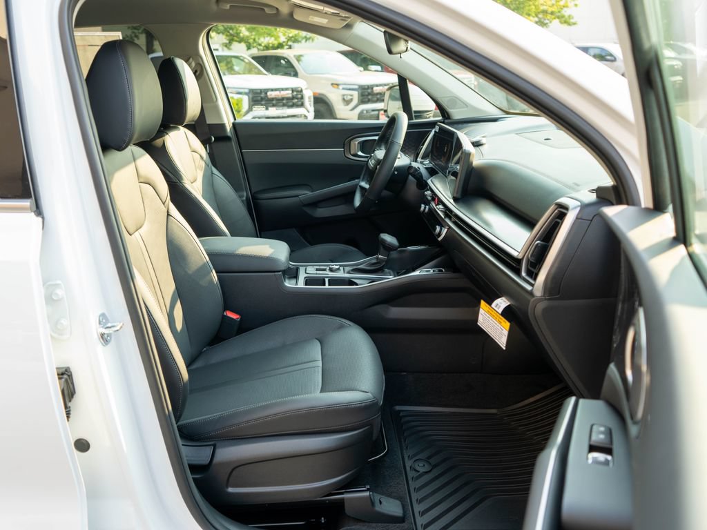 New 2026 Kia Sorento S AWD/4WD image 10