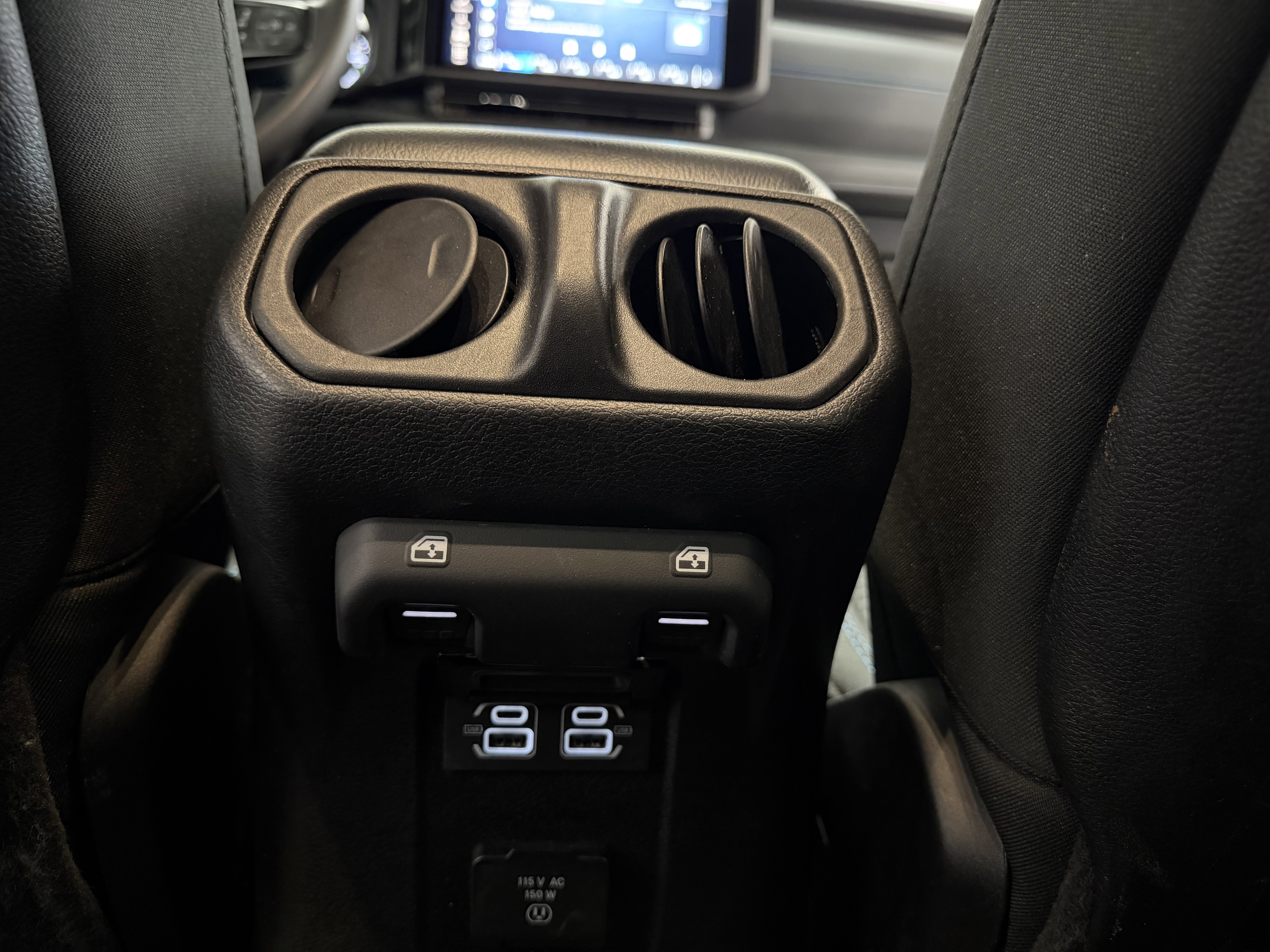 Used 2024 Jeep Wrangler Unlimited Rubicon 4xe image 29