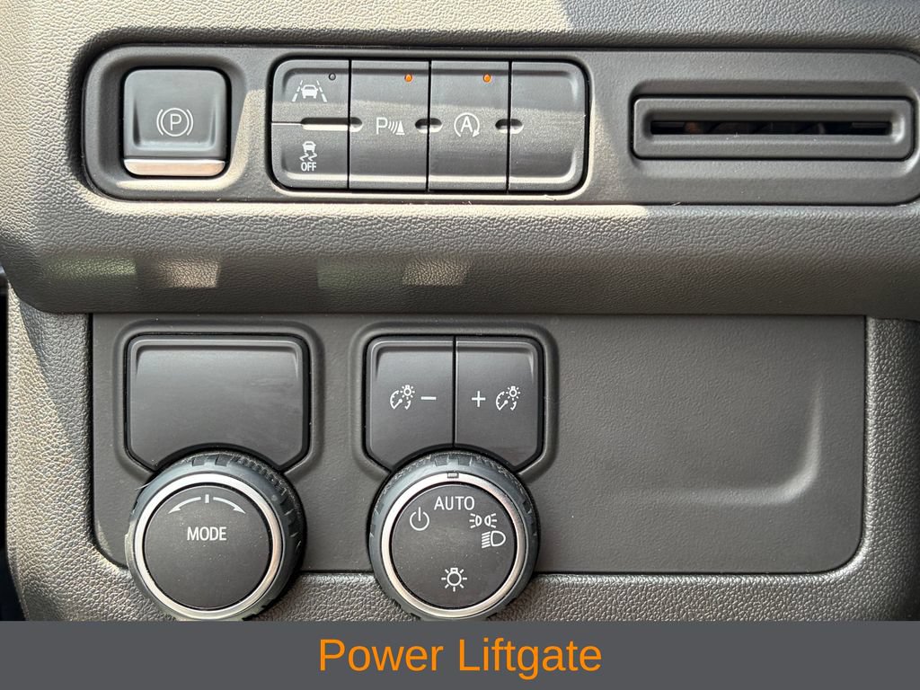 Used 2023 Chevrolet Tahoe Premier RWD image 9