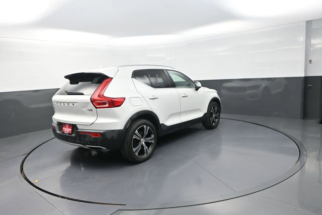 Used 2020 Volvo XC40 T4 Inscription w/ Protection Package Premier FWD image 8
