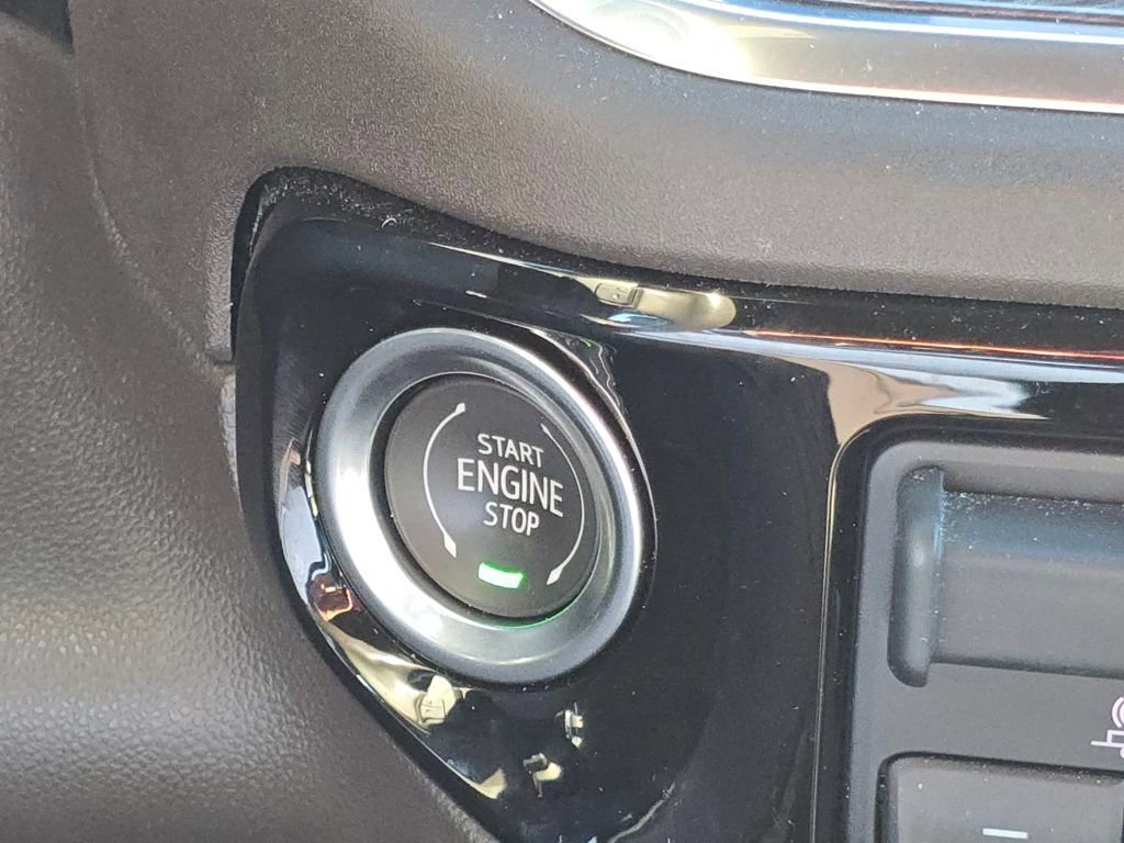 Used 2022 Chevrolet Silverado 1500 LTZ image 24