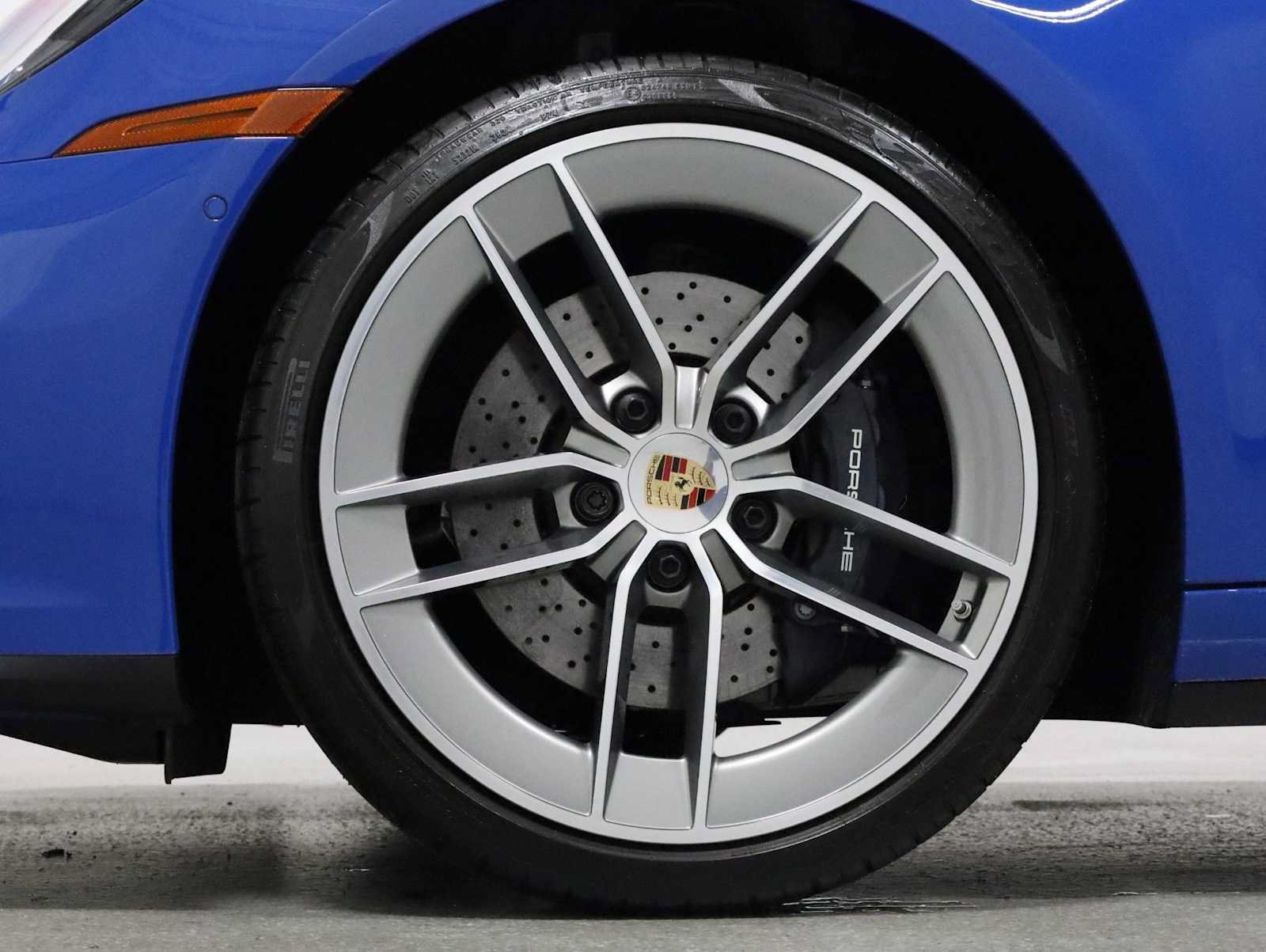 Certified 2025 Porsche 911 Carrera RWD image 39