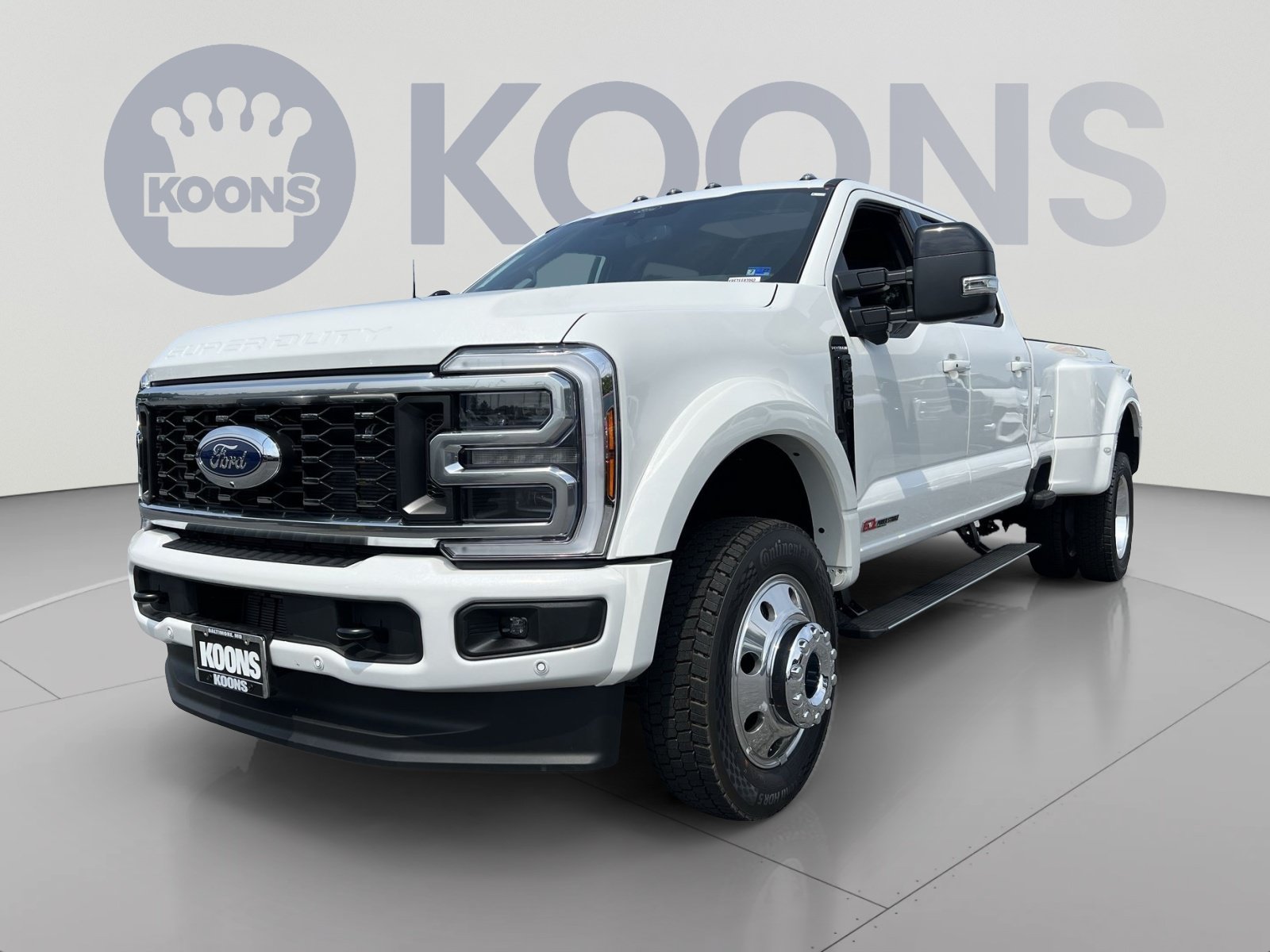 New 2026 Ford F450 Platinum w/ FX4 Off-Road Package