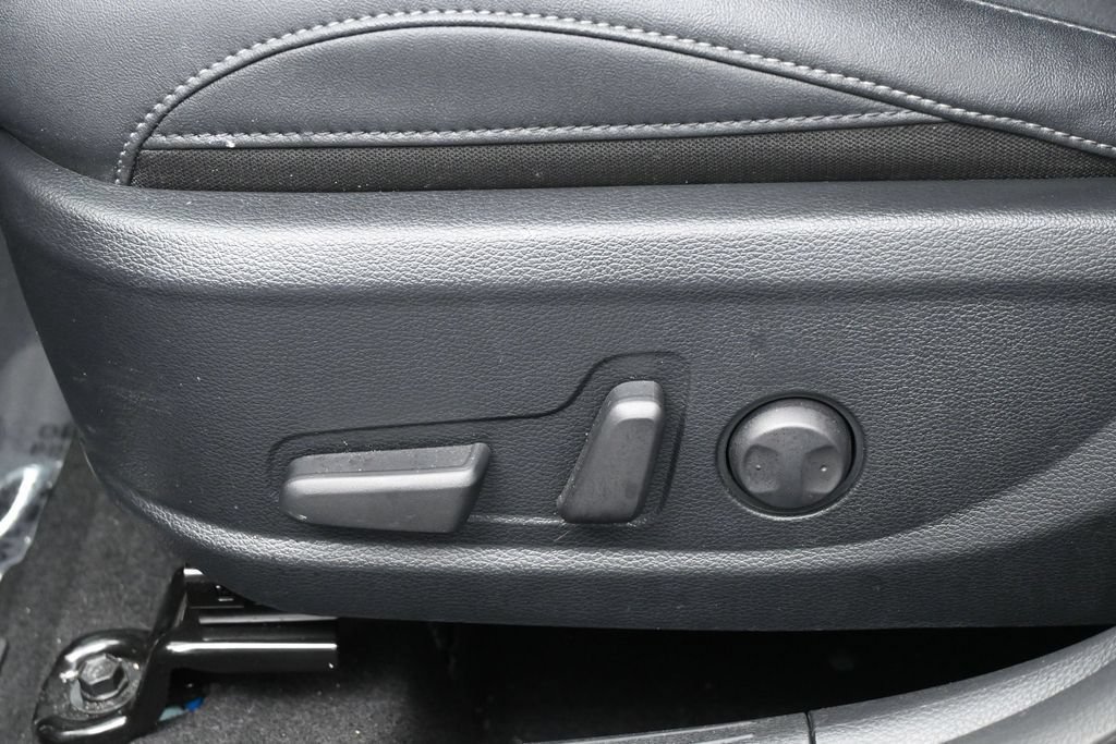 Used 2025 Kia Seltos EX w/ EX Sunroof Package FWD image 12