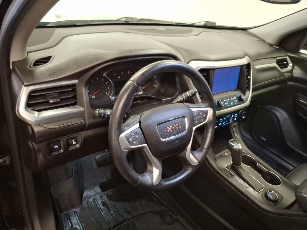 Used 2017 GMC Acadia SLT image 16