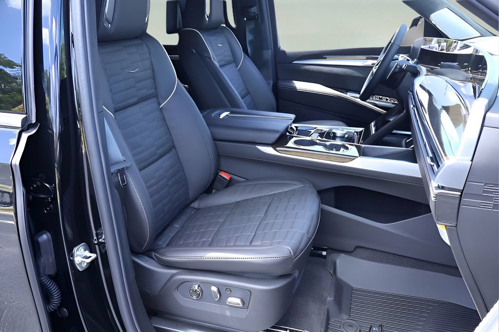 New 2026 Cadillac Escalade ESV Platinum Luxury w/ LPO, Floor Liner Package RWD image 20
