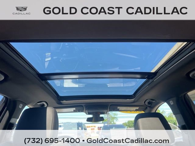 Used 2019 Cadillac XT4 Premium Luxury w/ Cold Weather Package FWD image 13