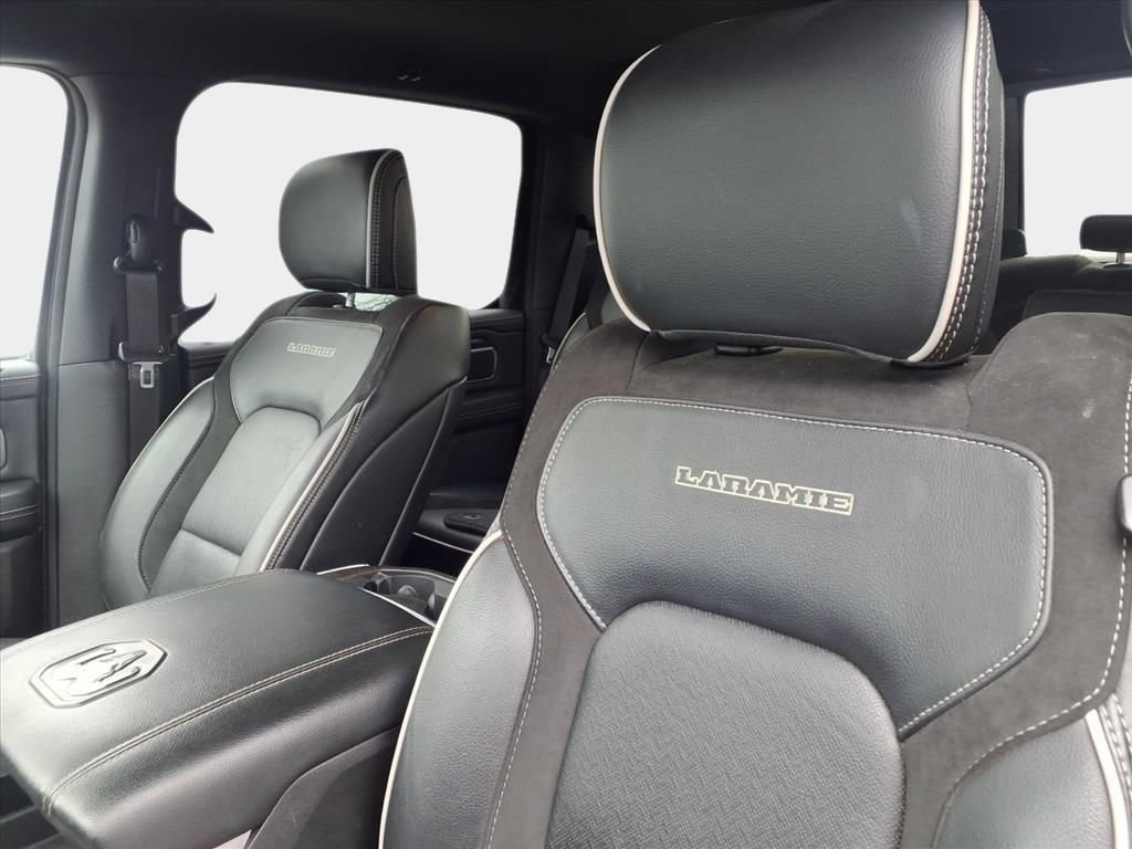 Used 2025 RAM 1500 Laramie w/ Sport Appearance Package image 9