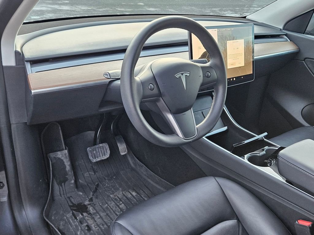 Used 2020 Tesla Model Y Long Range image 11