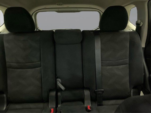 Used 2015 Nissan Rogue SV w/ SV Moonroof Package AWD/4WD image 21
