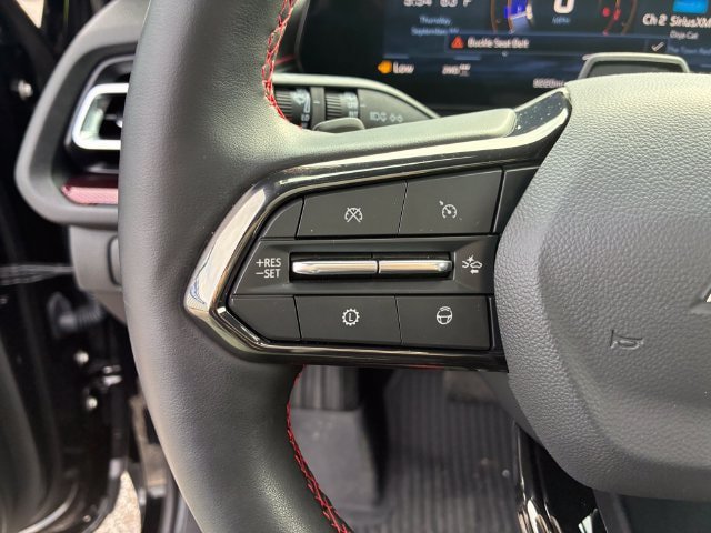 Used 2026 Chevrolet Traverse RS w/ LPO, Floor Liner Package AWD/4WD image 25