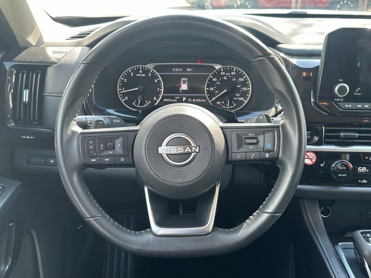 Used 2025 Nissan Pathfinder SV AWD/4WD image 14