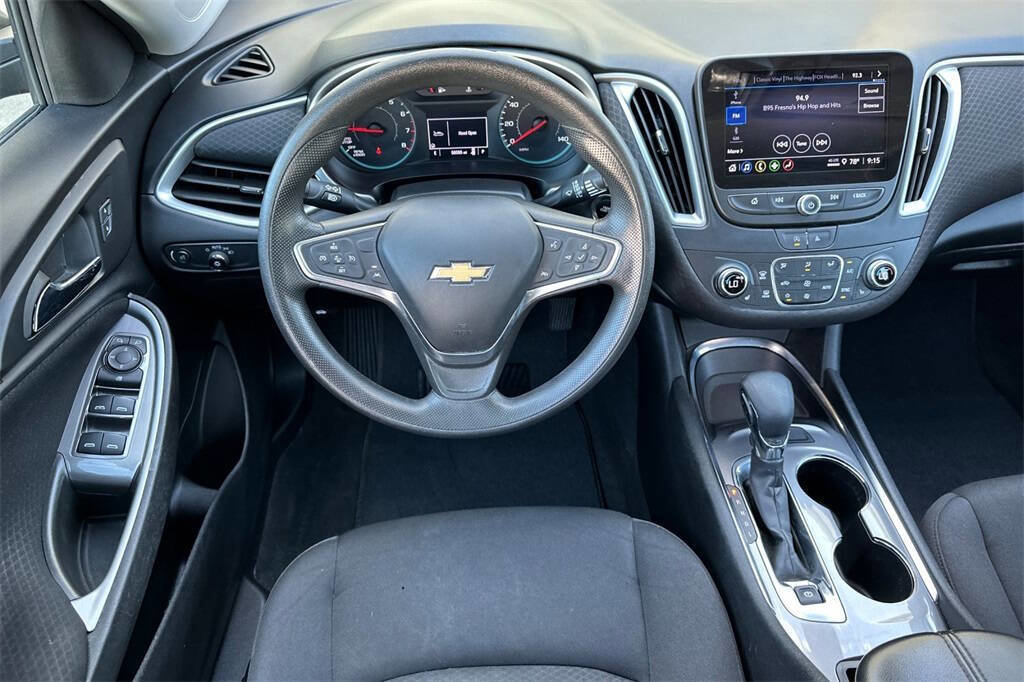 Used 2023 Chevrolet Malibu LT image 14